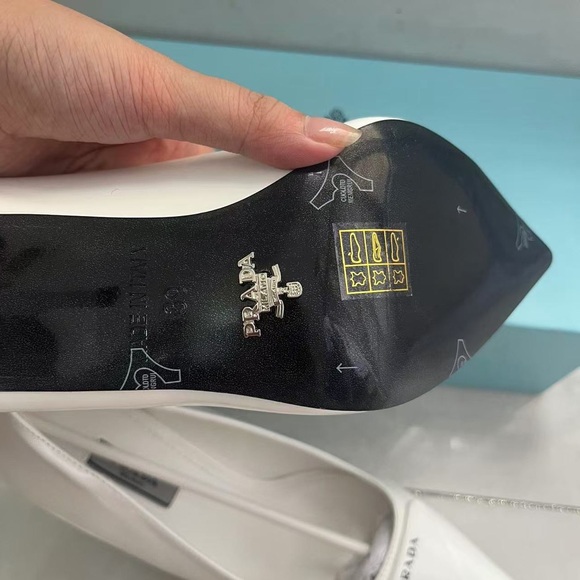 Prada Logo White Pointed Toe Slip-On Pumps Women's 75 mm - Picture 9 of 9